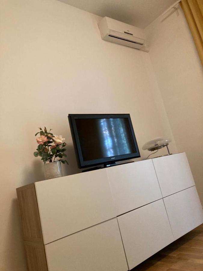 Fairome Apartment Farnesina Екстер'єр фото